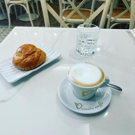 N&M Dimora Carrieri Luxury Acomodação com café da manhã Monopoli Exterior foto